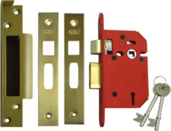 Union J2203 StrongBOLT - 3 Lever 13mm Rebated Sashlock (68mm)