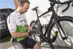 Yale YCL3 Sold Secure Gold Padlock & Chain Set (1.8m) -Home Security Anti-Theft Supplies Store 153322