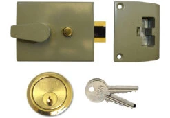 Union 1038 - Auto Deadlocking Night Latch (60mm, Champagne)