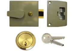 Union 1037 - Auto Deadlocking Night Latch (40mm, Champagne, Brass)