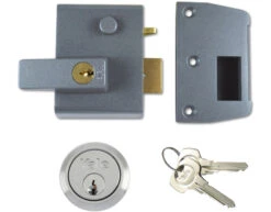 Yale No. 2 - Auto Deadlocking Night Latch (40mm, Brass) -Home Security Anti-Theft Supplies Store 76140