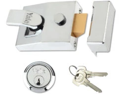 Yale 89 - Deadlocking Night Latch (60mm, Chrome)