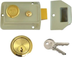 Union 1022 - Standard Night Latch (60mm, Champagne)